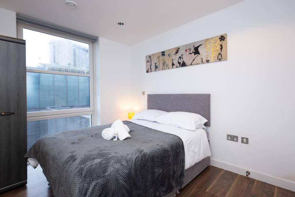 Stylish Mediacity 2Bed, Sleeps 6, Amazing Views Manchester Exteriör bild